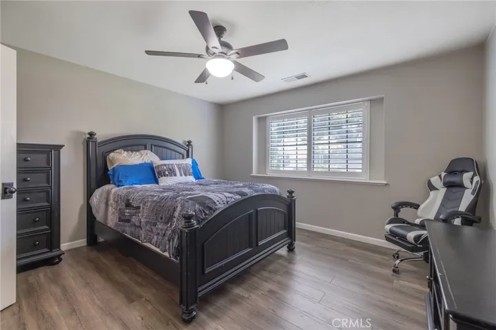 140 E Sunnyside, Visalia, California 93277