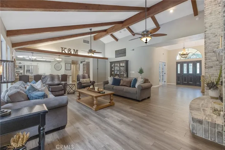 140 E Sunnyside, Visalia, California 93277