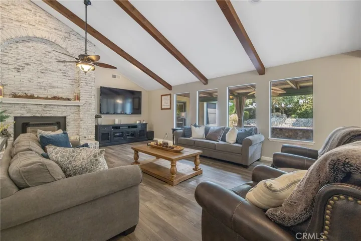 140 E Sunnyside, Visalia, California 93277