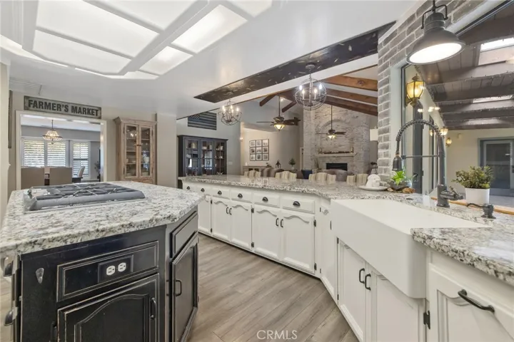 140 E Sunnyside, Visalia, California 93277