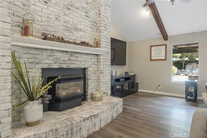 140 E Sunnyside, Visalia, California 93277