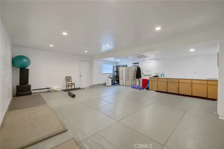 140 E Sunnyside, Visalia, California 93277