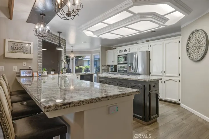 140 E Sunnyside, Visalia, California 93277