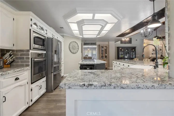 140 E Sunnyside, Visalia, California 93277