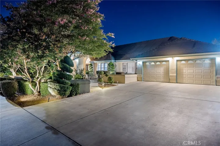 140 E Sunnyside, Visalia, California 93277