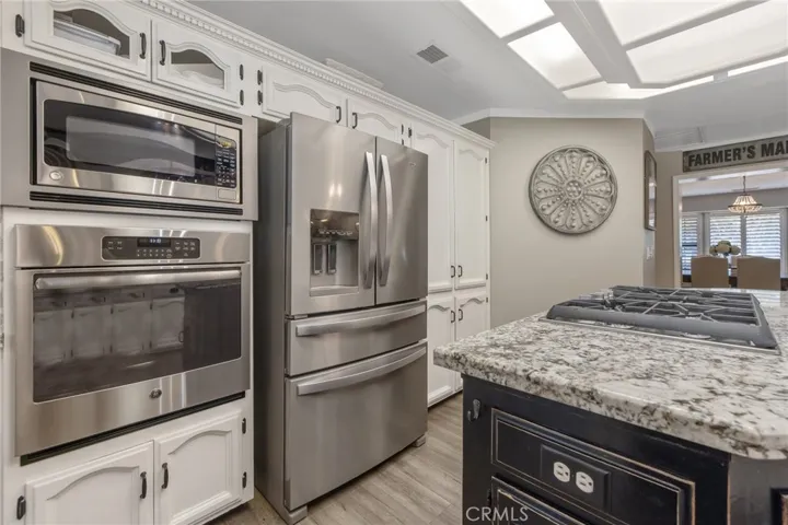140 E Sunnyside, Visalia, California 93277