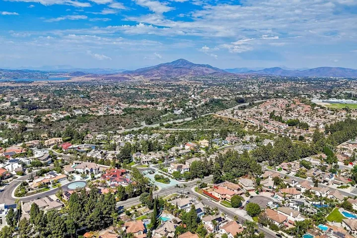 1120 Mansiones Ln, Chula Vista, California 91910