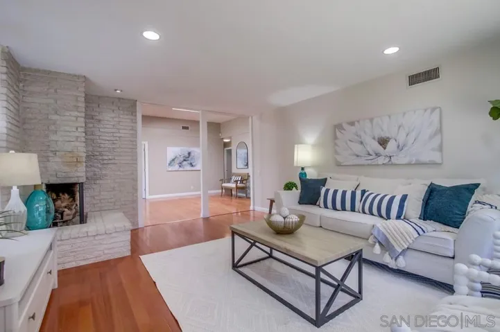 14747 Dash Way, Poway, California 92064