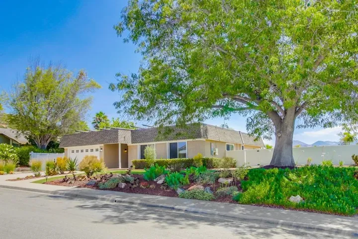 14747 Dash Way, Poway, California 92064