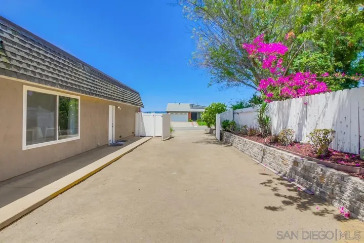 14747 Dash Way, Poway, California 92064
