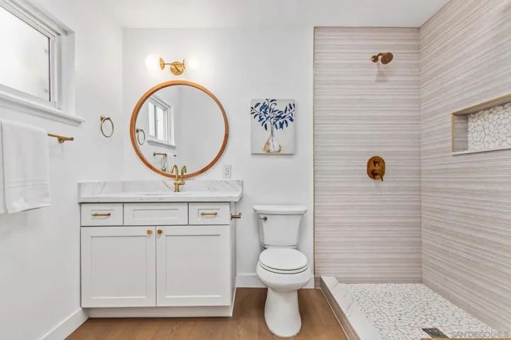 2238 El Monte, Oceanside, California 92054