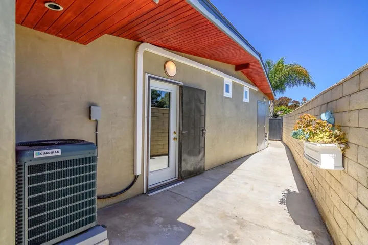 1922 Moreno Street, Oceanside, California 92054