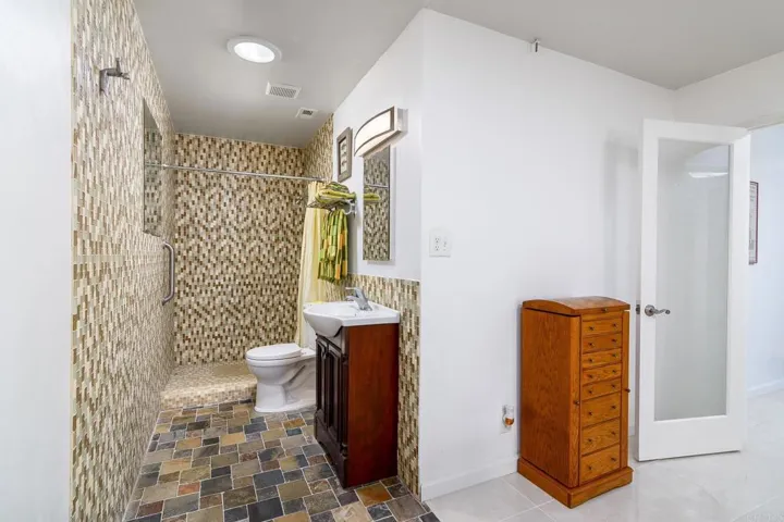 1922 Moreno Street, Oceanside, California 92054