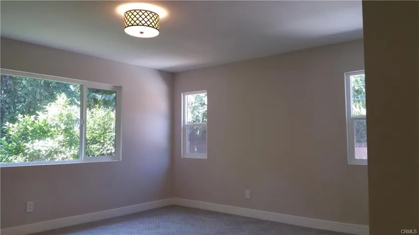 20420 Keswick Street, Winnetka, California 91306