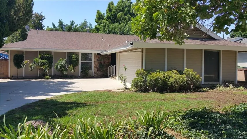 20420 Keswick Street, Winnetka, California 91306