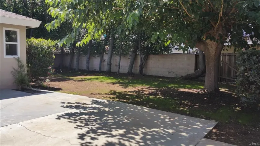 20420 Keswick Street, Winnetka, California 91306