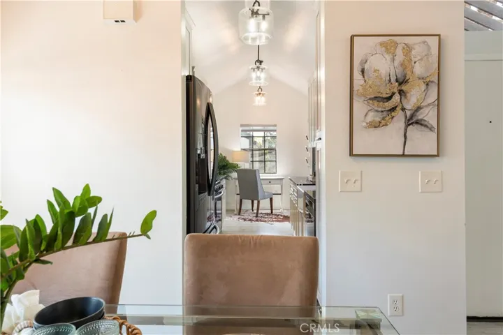 2528 W Macarthur Boulevard B, Santa Ana, California 92704