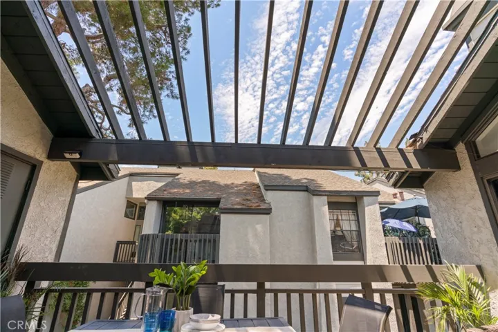 2528 W Macarthur Boulevard B, Santa Ana, California 92704