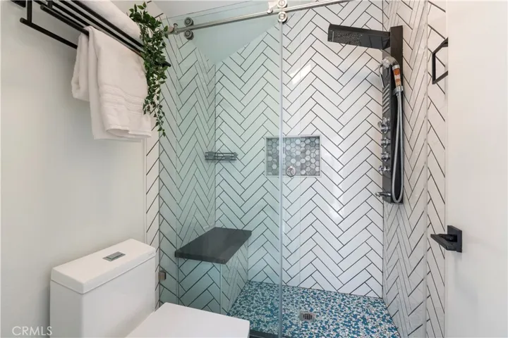 2528 W Macarthur Boulevard B, Santa Ana, California 92704