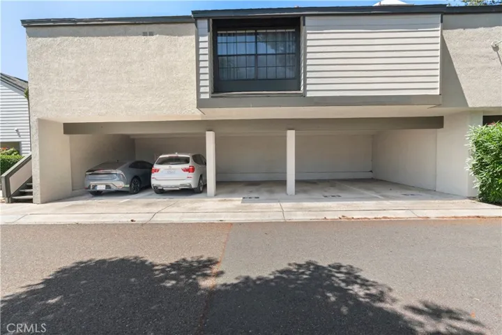 2528 W Macarthur Boulevard B, Santa Ana, California 92704