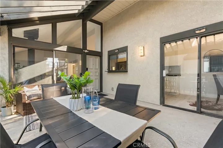 2528 W Macarthur Boulevard B, Santa Ana, California 92704