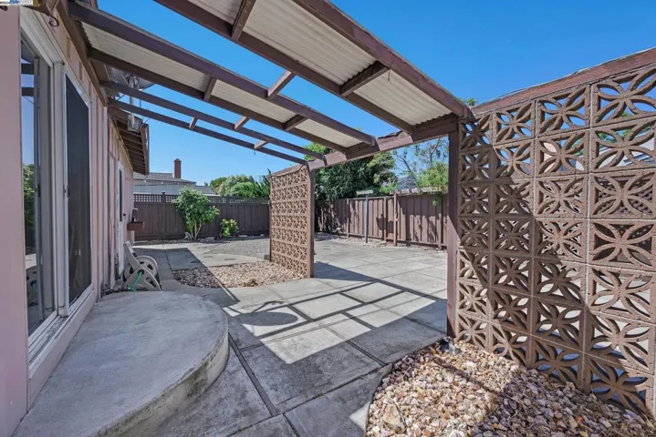 13857 Tortuga Rd, San Leandro, California 94577