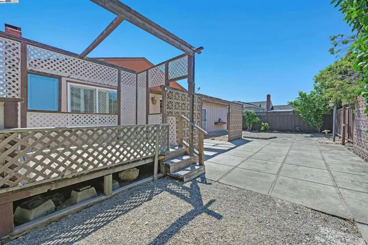 13857 Tortuga Rd, San Leandro, California 94577