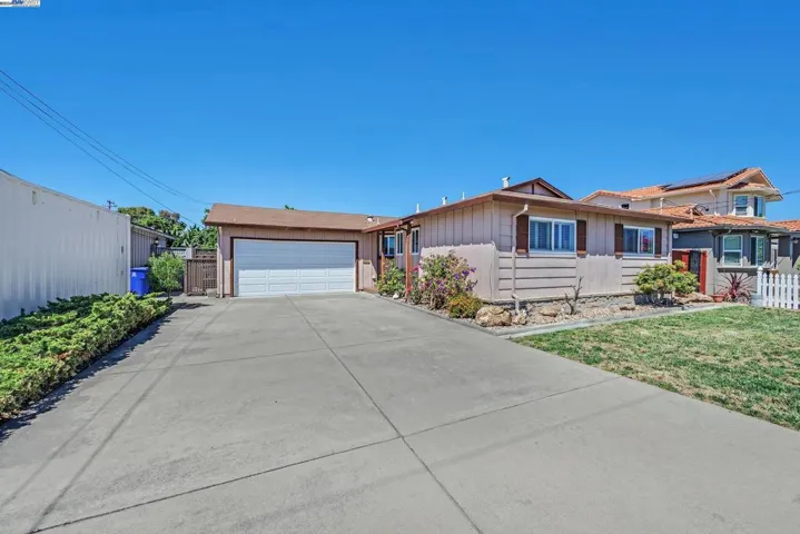 13857 Tortuga Rd, San Leandro, California 94577