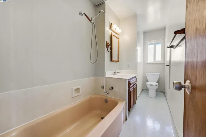 13857 Tortuga Rd, San Leandro, California 94577