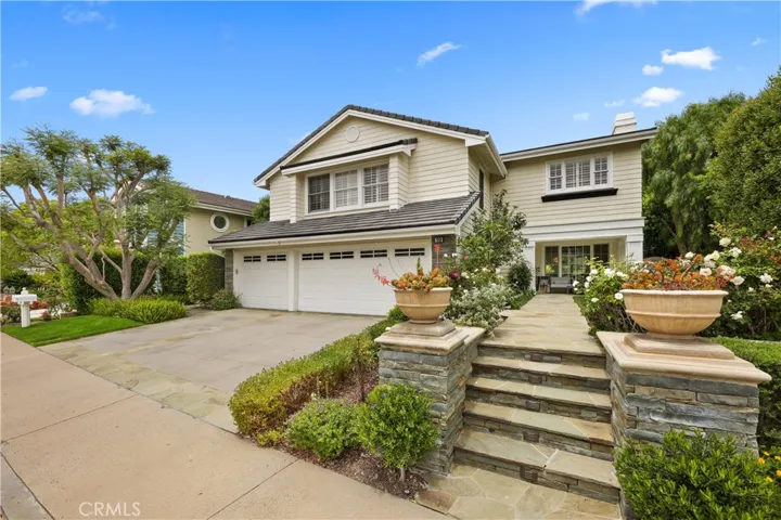 19 Foxboro, Irvine, California 92614
