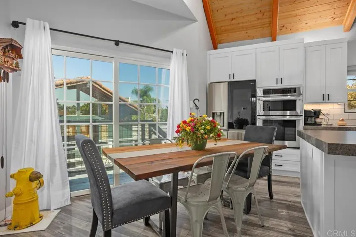 129 S Vine Street, Fallbrook, California 92028
