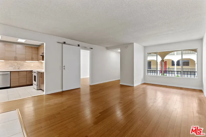 1033 6th Street 203, Santa Monica, California 90403