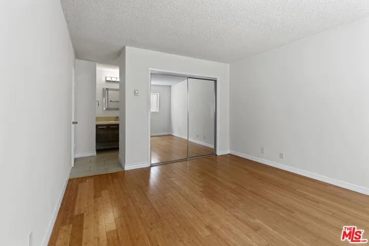 1033 6th Street 203, Santa Monica, California 90403