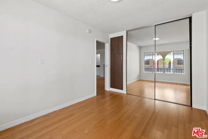 1033 6th Street 203, Santa Monica, California 90403