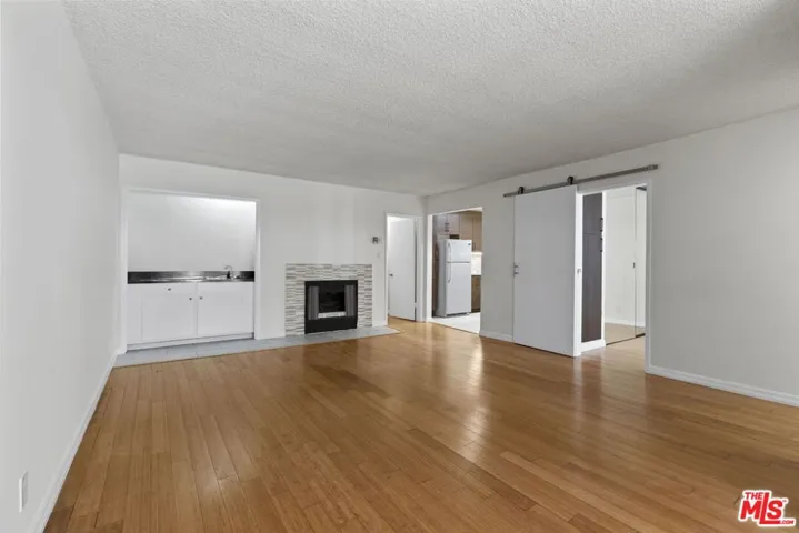 1033 6th Street 203, Santa Monica, California 90403