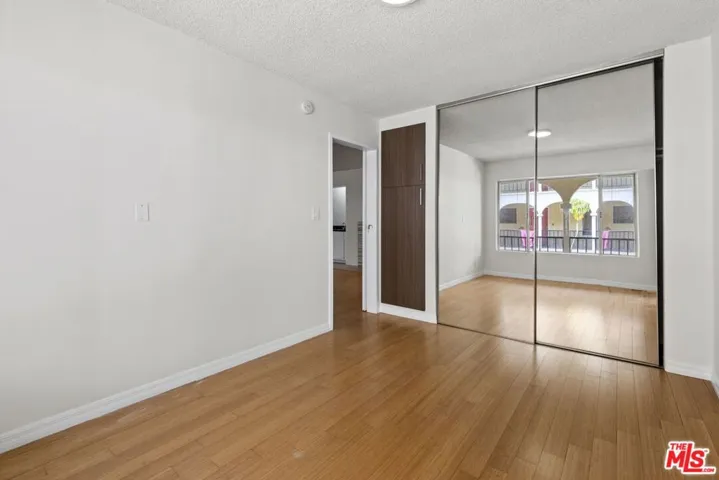 1033 6th Street 203, Santa Monica, California 90403