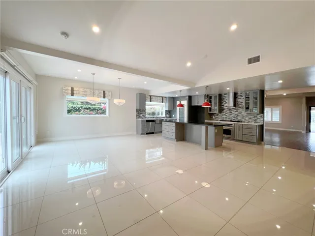1600 Kingham Way, Fullerton, California 92833