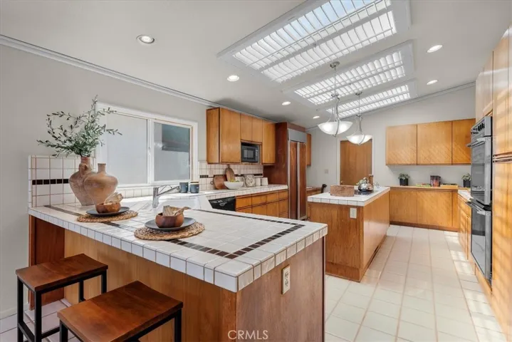 6504 Via Baron, Rancho Palos Verdes, California 90275