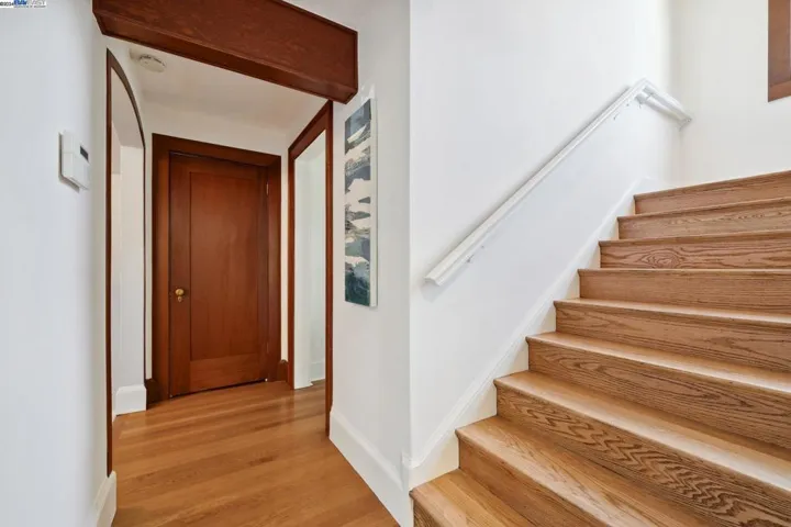 1232 Saint Charles St, Alameda, California 94501
