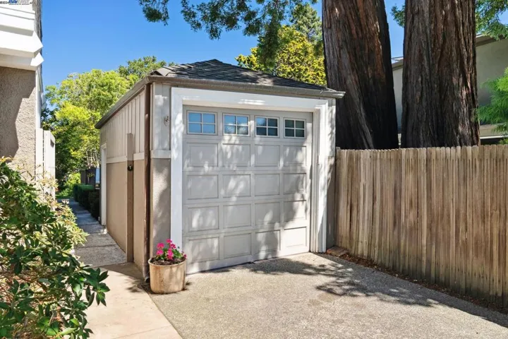 1232 Saint Charles St, Alameda, California 94501