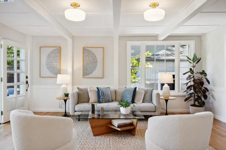 1232 Saint Charles St, Alameda, California 94501