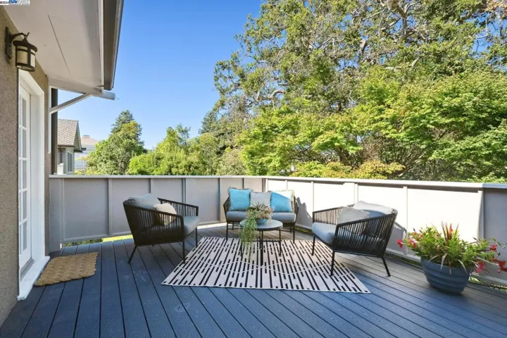 1232 Saint Charles St, Alameda, California 94501