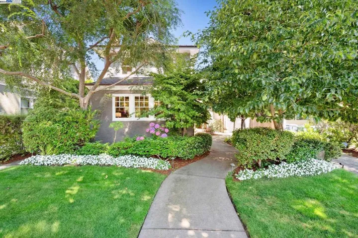 1232 Saint Charles St, Alameda, California 94501