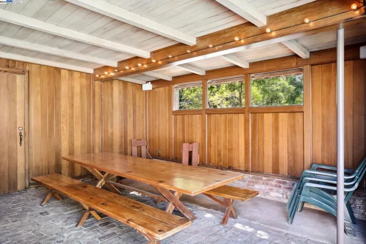 1232 Saint Charles St, Alameda, California 94501