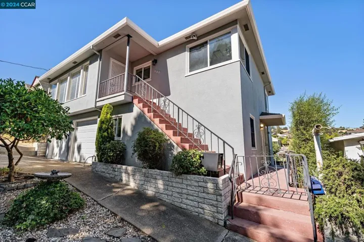 912 A St, Crockett, California 94525