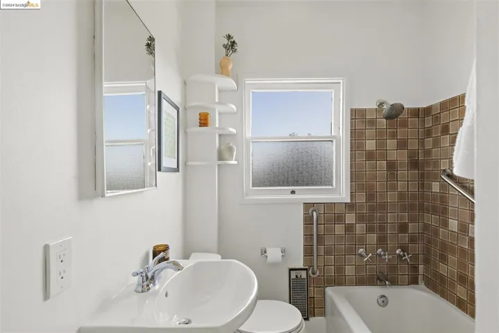 754 Gateview Ave, Albany, California 94706