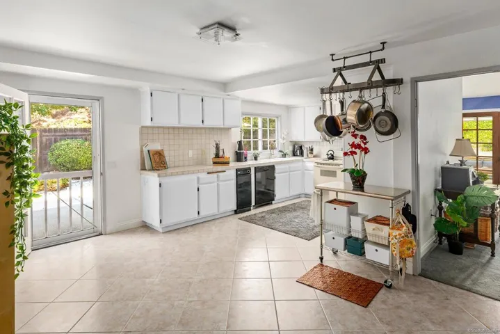 3574 Hatfield Cir, Oceanside, California 92056