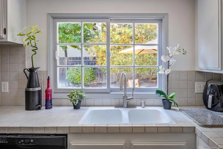 3574 Hatfield Cir, Oceanside, California 92056