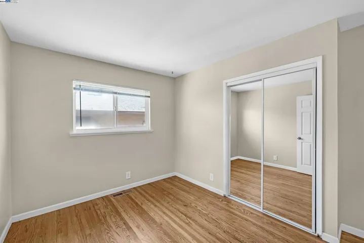 8735 Thermal St, Oakland, California 94605