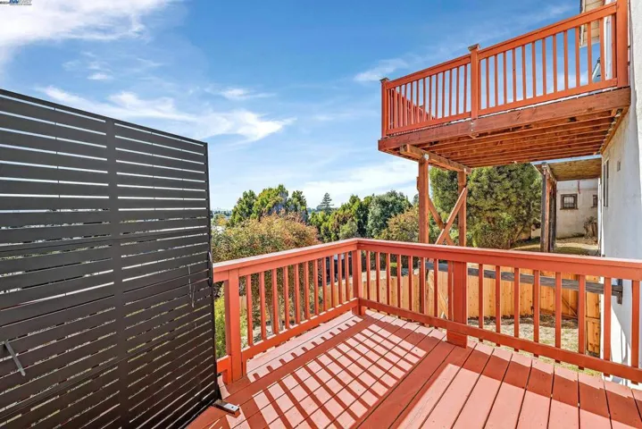 8735 Thermal St, Oakland, California 94605